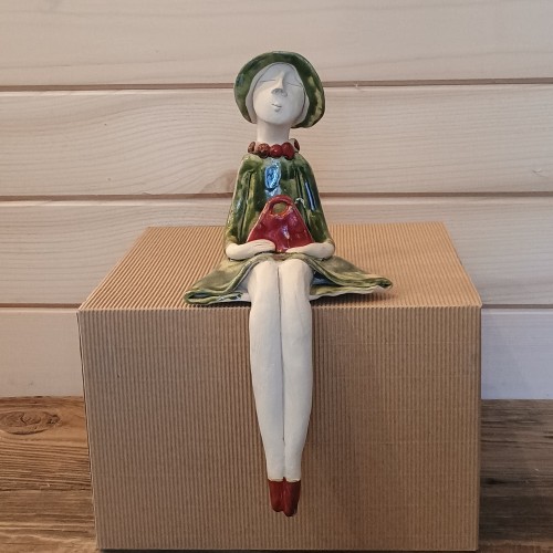 dama ceramiczna siedząca zielona.jpg