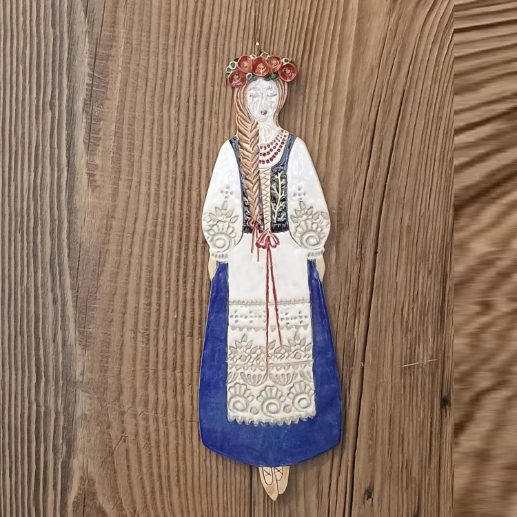 figurka ceramiczna góralna wariant 1.jpg