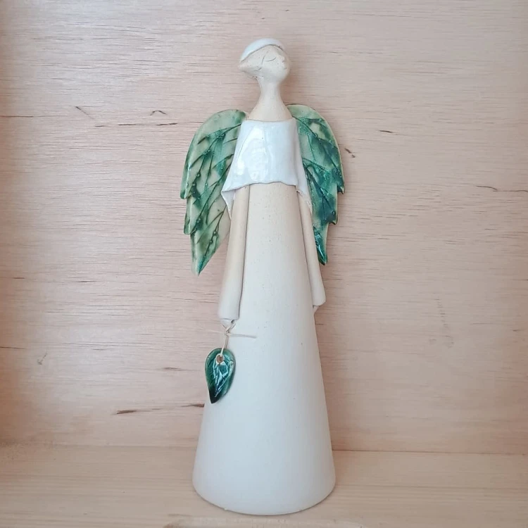anioł ceramiczny biały liściem.jpg