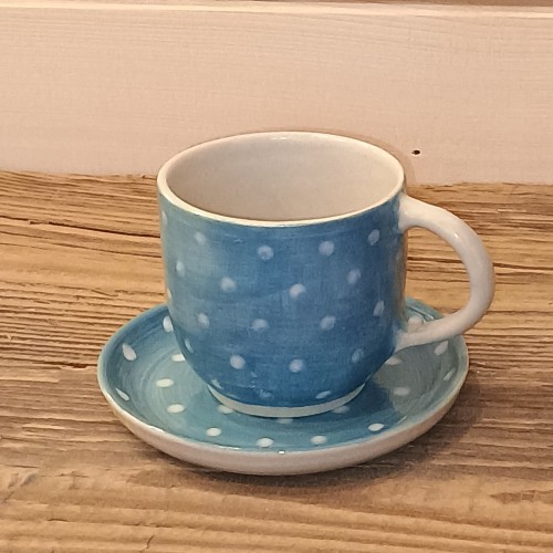 filiżanka turkusowa w groszki.jpeg