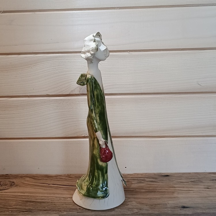 anioł ceramiczny dama z torebką zielona