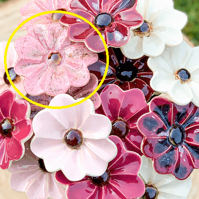 kwiat ceramiczny ciemnoóżowy