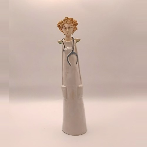figurka ceramiczna lekarka